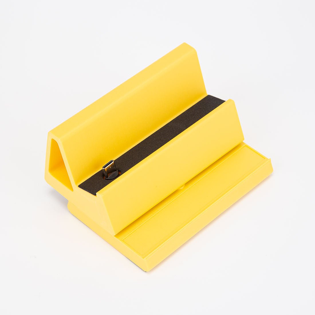 litnxt-3D-printed-magnetic-charging-base-for-rgb30-game-console-yellow-8