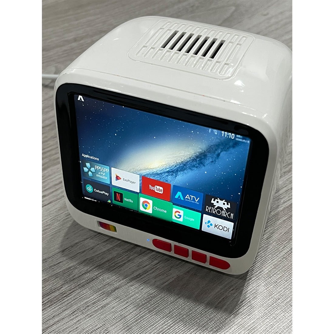 4-Inch High-Resolution Retro Mini Android TV, Portable Vintage ...